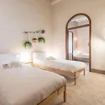 Story House - * Pisa